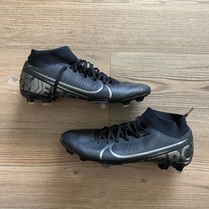 Nike mercurial soccer cleats
